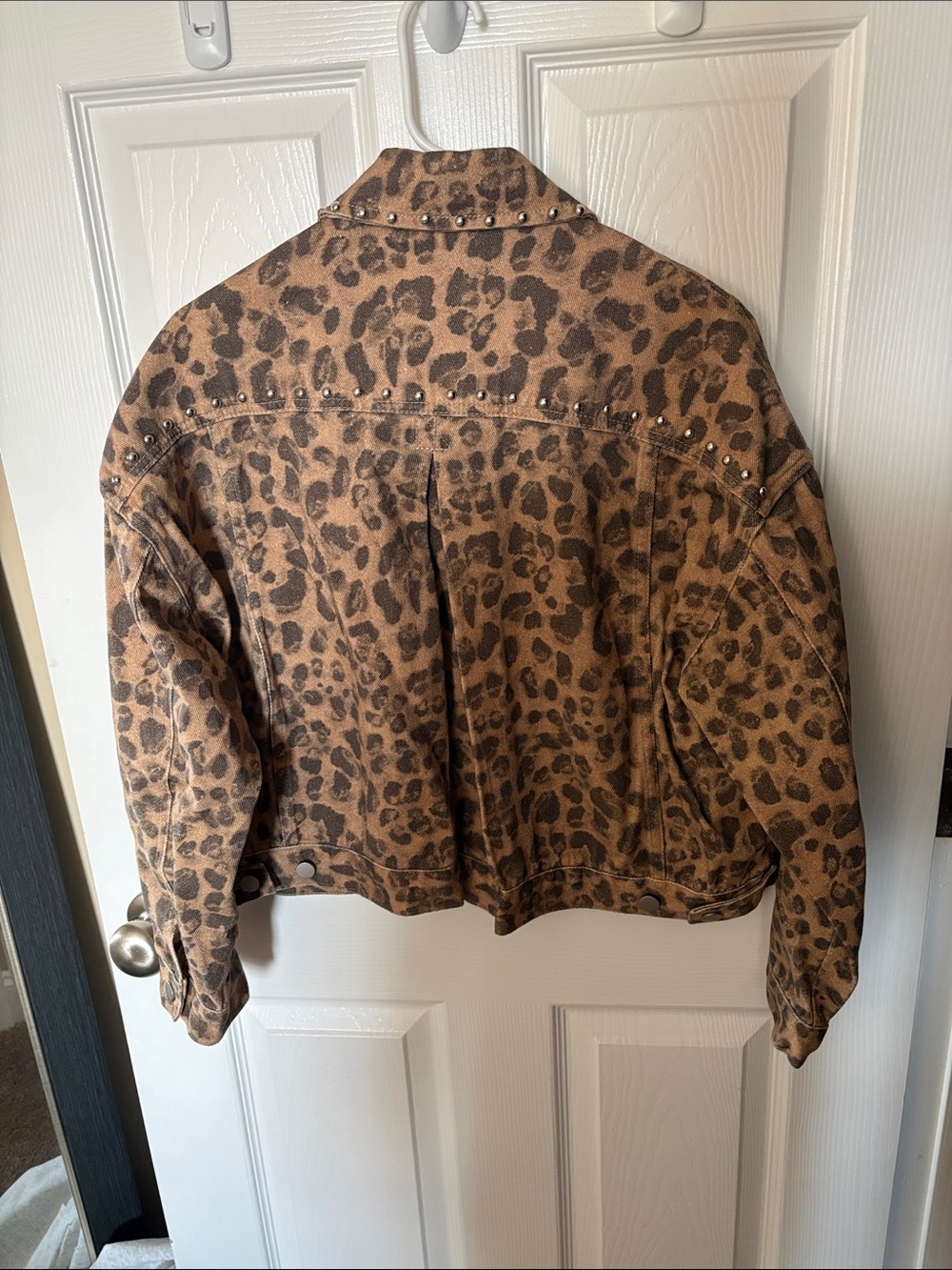 Dolce Vita Leopard-Print Studded Jean Jacket in Brown and Black - Picture 3 of 3